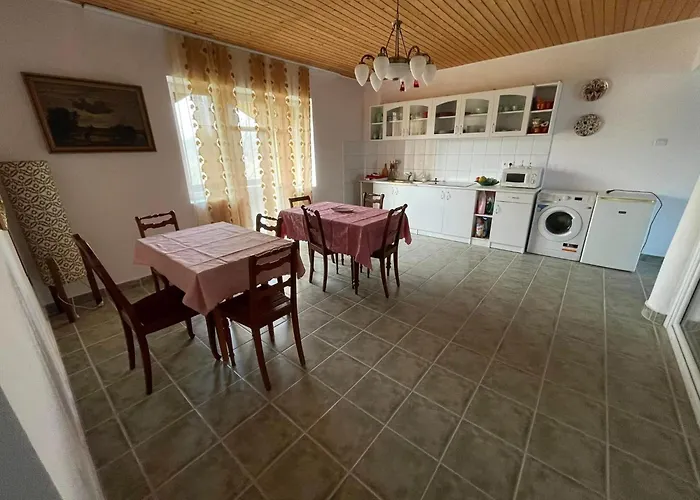 Mini Eden Vendeghaz Latrany